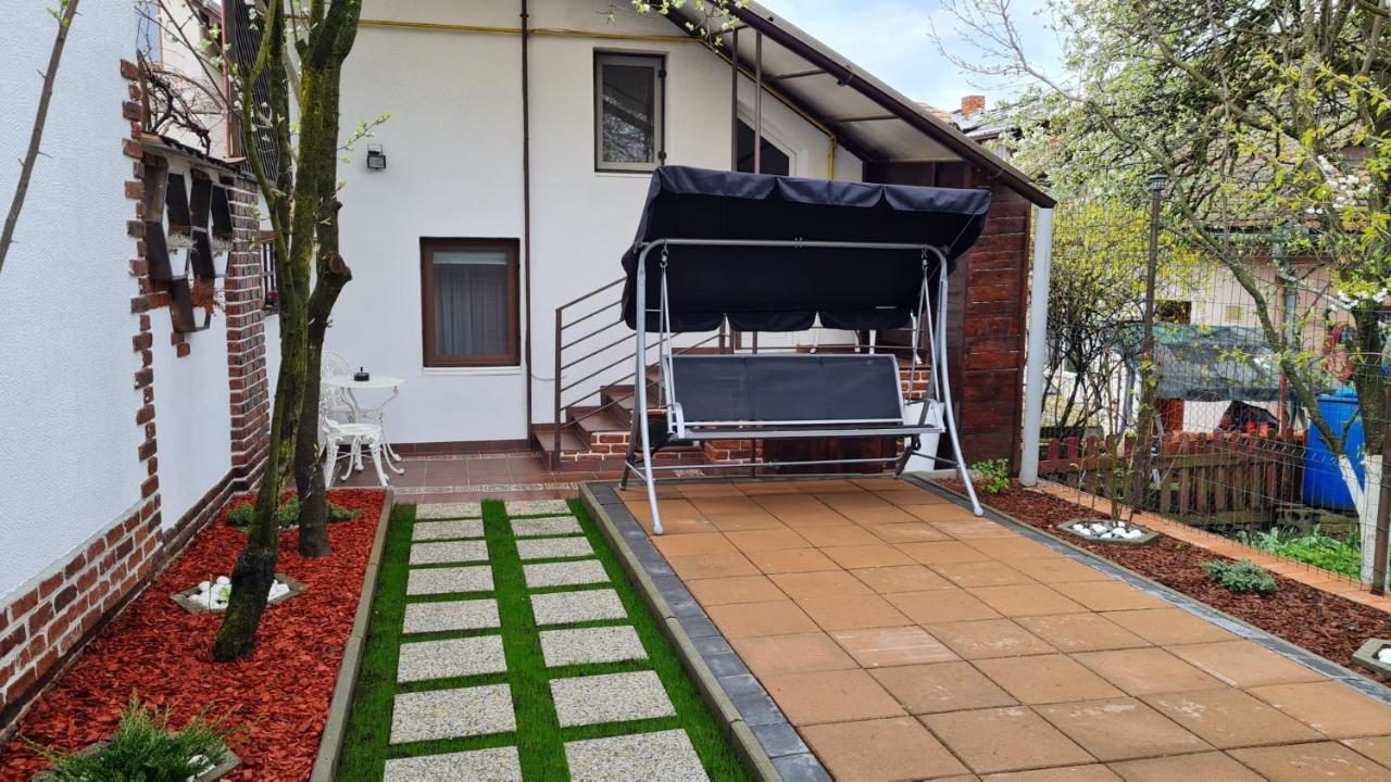 Cozy House With Nice Garden In Heart Of City Center Villa Клуж-Напока Екстериор снимка